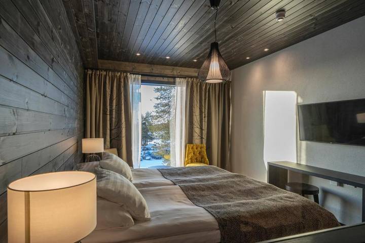 Ferienhaus für 10 Personen, mit Balkon und Whirlpool sowie Sauna und Ausblick in Pelkosenniemi