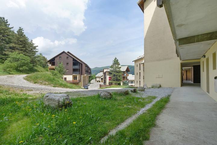 Appartement entier, Appartement 'La Canopée - Vue Grand Veymont' avec vue sur la montagne et terrasse privée in Gresse-en-Vercors, Parc naturel régional du Vercors