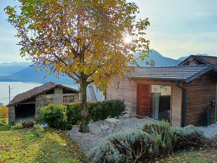 Chalet für 3 Personen, mit Garten und Ausblick sowie Seeblick am Comer See