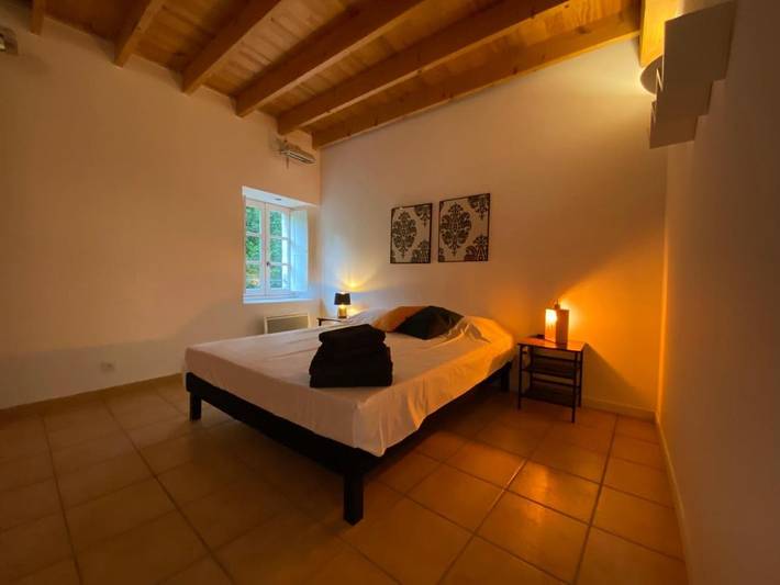 Gîte pour 10 personnes, avec jardin ainsi que piscine et vue à Cardet - 4