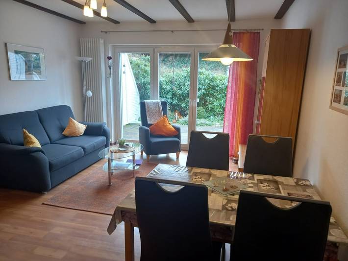 Ferienhaus mit Meerblick für 5 Personen, mit Terrasse und Garten