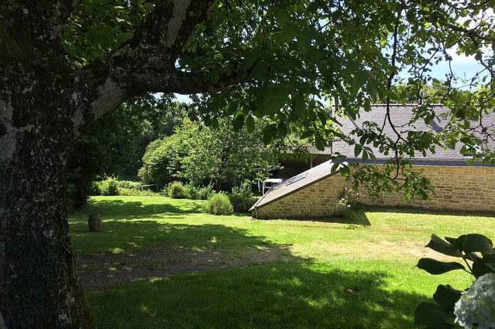 Gîte pour 6 personnes, avec Terrasse et Jardin à Saint-Nolff