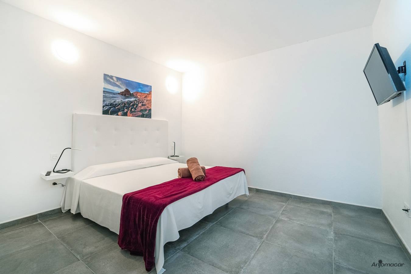 Ganze Ferienwohnung, Ein Zimmer mit Balkon in Tahiche, Teguise