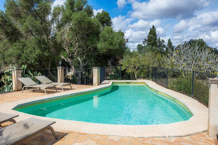 Villa for 8 people, with balcony, with pets - 1