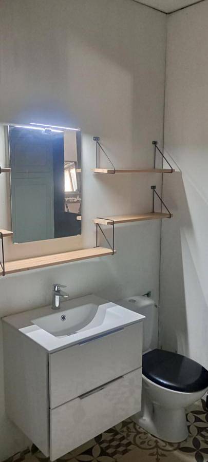 Gîte pour 3 personnes, avec terrasse, animaux acceptés à Pons - 3