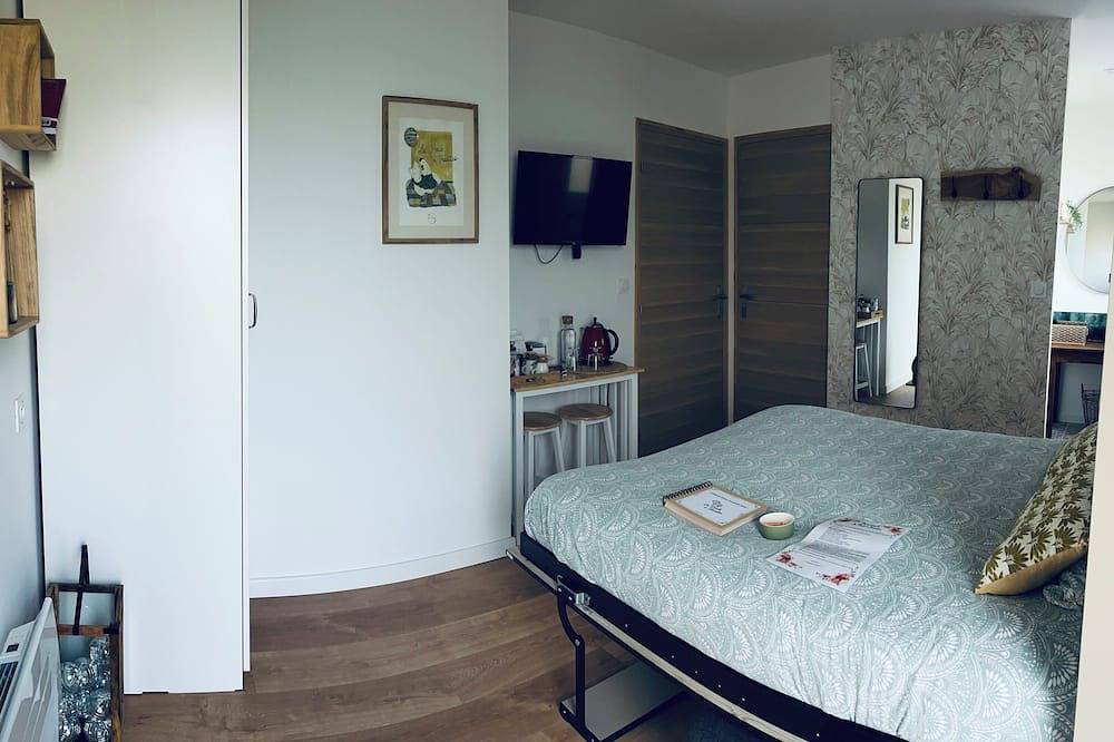 Chambre équipée privée Wc/Sdb puy du fou A87 terrabotanica Terrasse in Mozé-sur-Louet, Vallée de la Loire