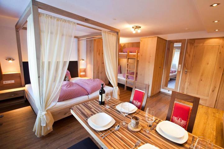 Appart’hôtel pour 4 personnes, avec vue et jardin
