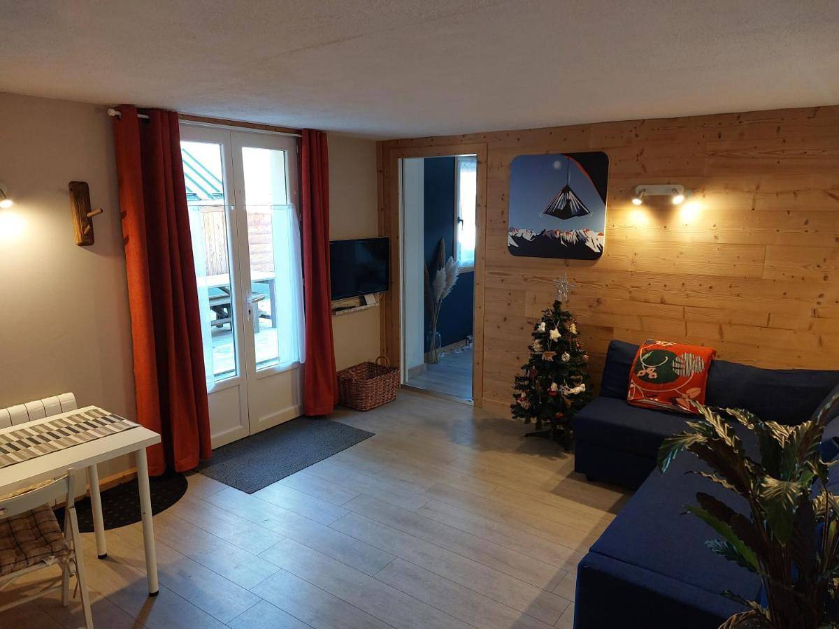 Appartement entier, Studio au pied des montagnes in Le Bourg-d'Oisans, Parc national des Écrins