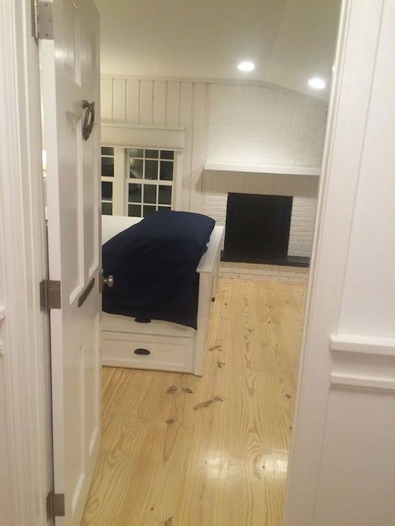 Vacation rental for 20 people, with garden and hot tub, with pets in Nantucket Island