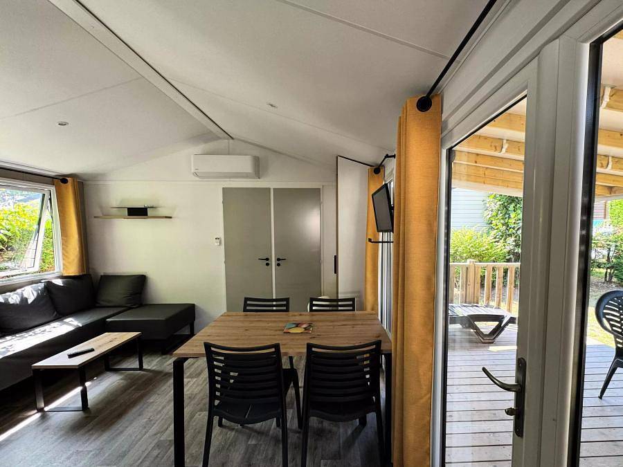 Camping Les Brillas - Mobilhome 4 personas - Auténtico 3 Habitaciones 4 Personas Aire Acondicionado + Tv in Les Moutiers-en-Retz, Côte de Jade