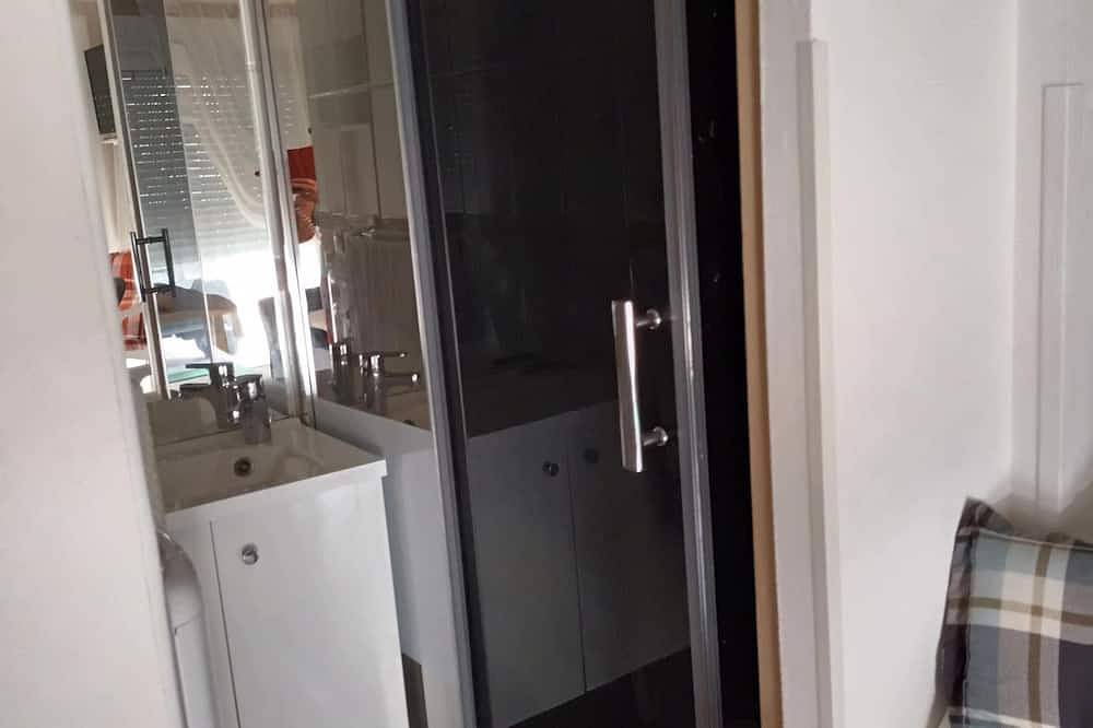 Town house located between Arcachon and Andernos les Bains. in Biganos, Region de Arcachon