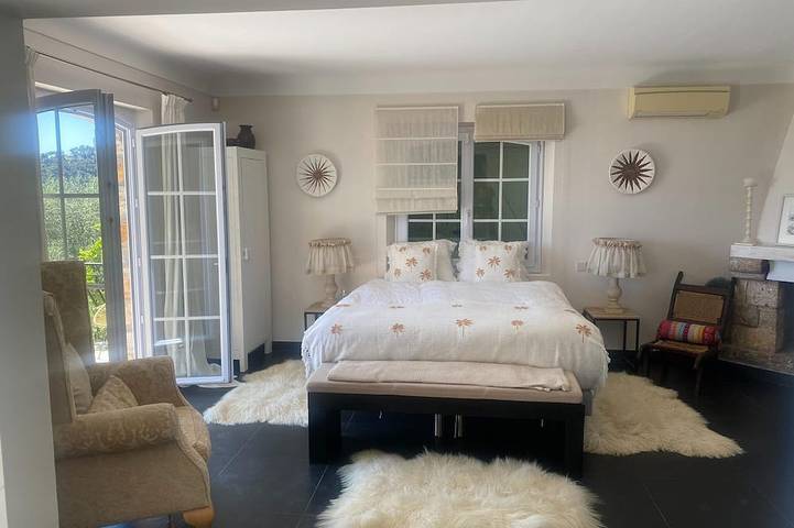 Villa pour 8 personnes, avec piscine et terrasse, animaux acceptés à Grasse - 2