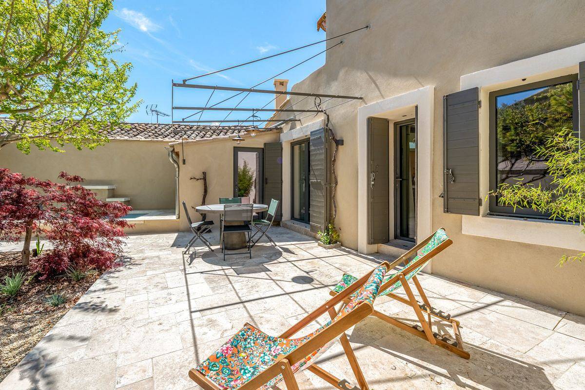 Grange Des Prairies in Lagnes, Parque natural regional del Luberon