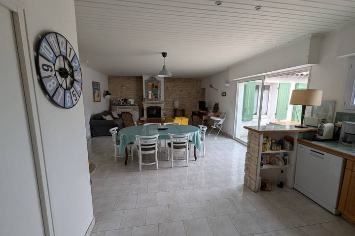 Location de vacances pour 7 personnes, avec terrasse et jardin, adapté aux familles à Le Bois-Plage-en-Ré - 4