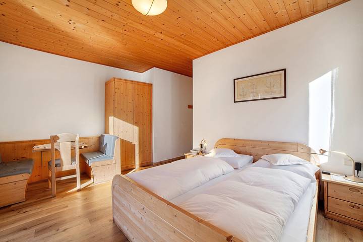 Appartamento per 2 persone, con vista lago e giardino nonché balcone in Val d'Ultimo