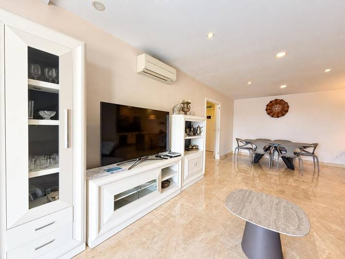 Entire apartment, Luxury apartment in La Caleta near restaurants in La Caleta, Adeje