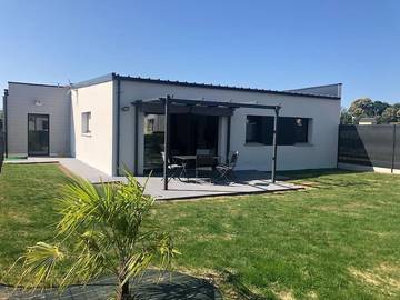 Gîte pour 6 personnes, avec jardin et terrasse, animaux acceptés dans Maen-Roch