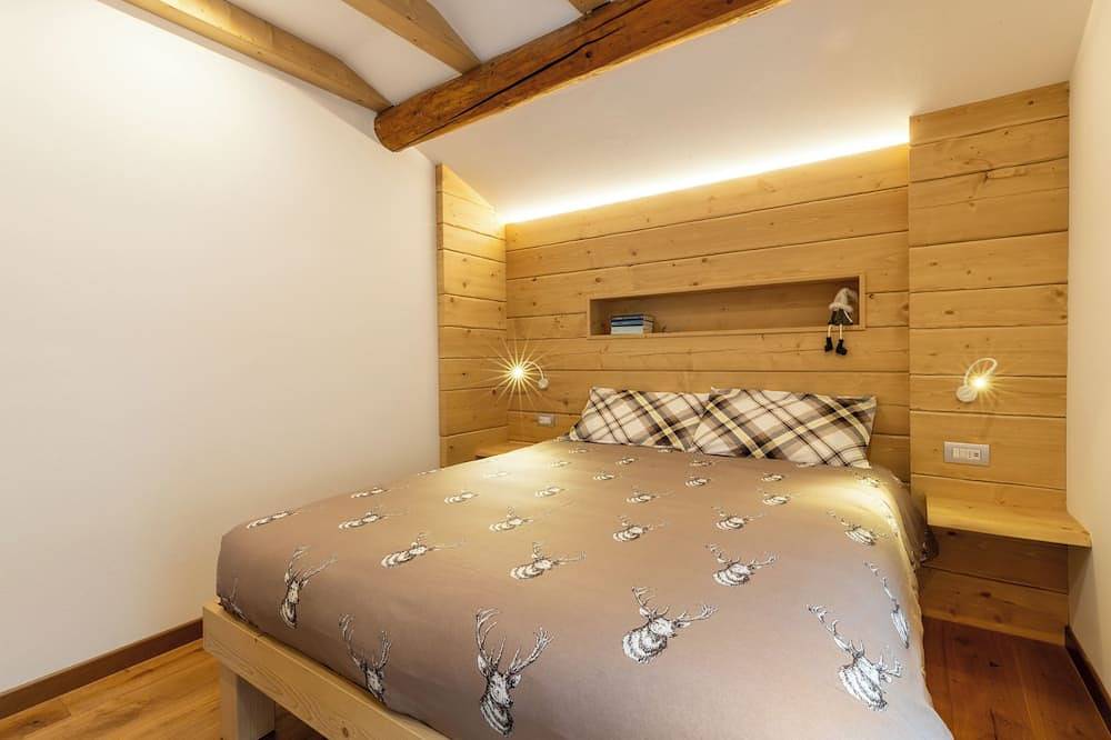 Ganze Wohnung, Baita La Cascata three-room apartment near Bormio with sauna and garden, waterfall view in Isolaccia, Valdidentro