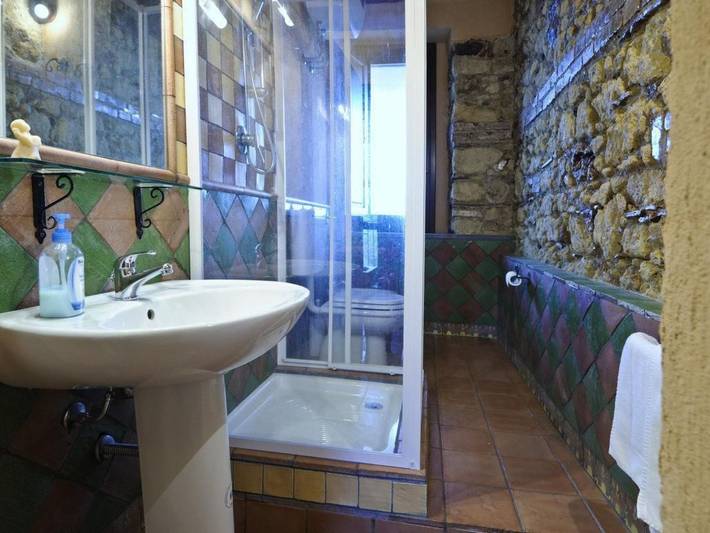 Apartamento entero, Acogedor apartamento junto a la playa: ¡a 900 m de la orilla, con cuna y nevera incluidas! in Gioiosa Marea, Provincia de Messina