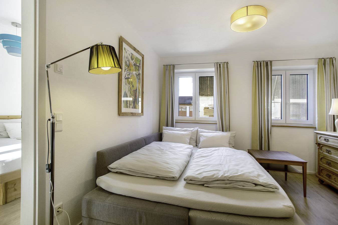 Ganze Wohnung, Ferienwohnung 'Appartement 4' mit gemeinsamer Terrasse, gemeinsamem Garten und Wi-Fi in Kirchseeon, Oberbayern