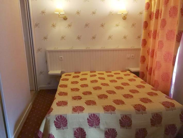 Hôtel pour 2 personnes à Belle-Isle-en-Terre - 3