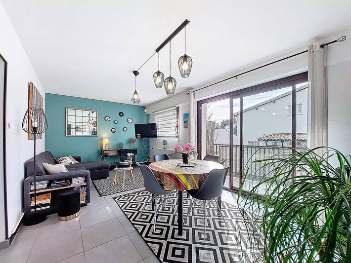 Gîte pour 4 personnes, avec balcon dans Plage Pontaillac