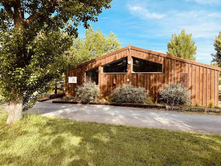 Mobil home pour 5 personnes, avec piscine et terrasse à Le Château-d'Oléron - 3