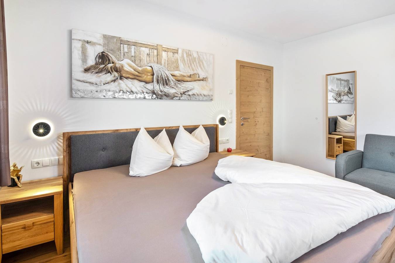 Ganze Wohnung, Gemütliche Ferienwohnung " Pixnerhof Golden" auf einem Bauernhof mit Wlan & Bergblick in Kastelbell, Kastelbell-Tschars