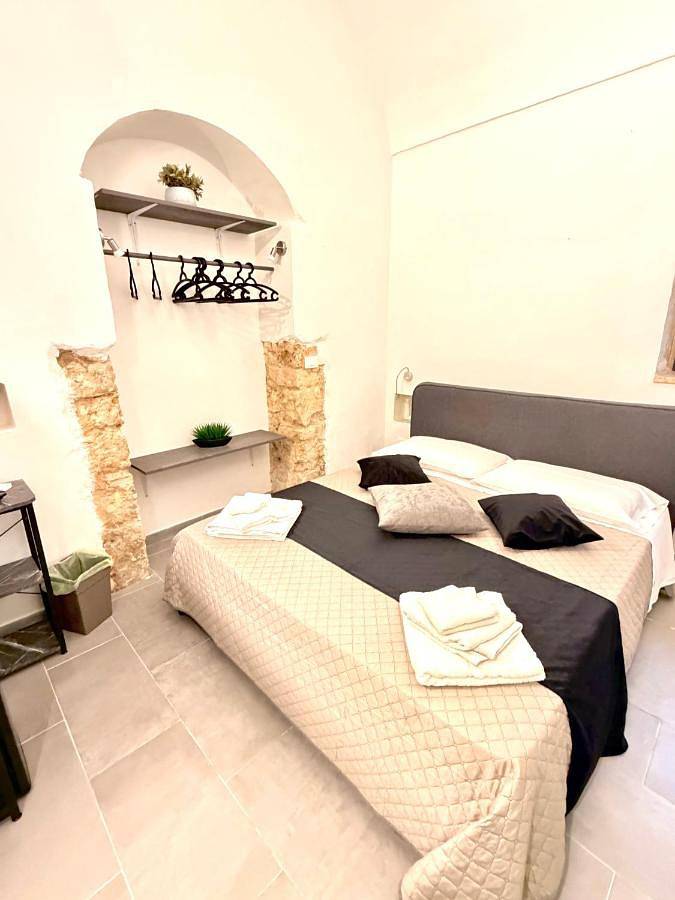 Chambre d’hôte pour 2 personnes, avec Balcon et Vue à Noto - 3