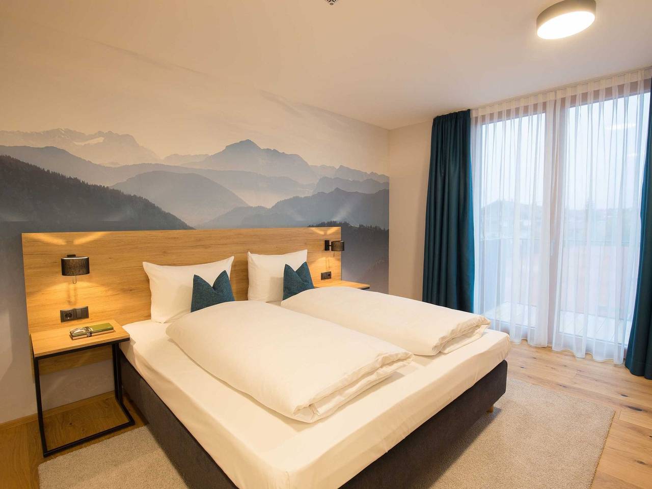 Ganze Ferienwohnung, Leo  Apartments - Bayerischer Hof Miesbach Gmbh - Executive in Miesbach, Alpenland Tegernsee Schliersee