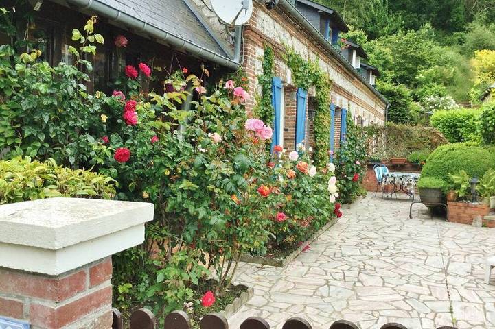 Location de vacances pour 5 personnes, avec jardin et terrasse dans Les Grandes Dalles