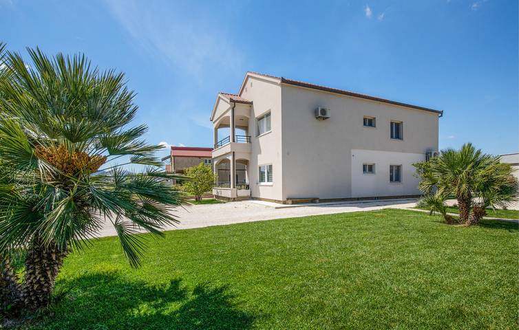 Ganze Ferienwohnung, Gemütliche 1-Zimmer-Wohnung in Opuzen mit WLAN und Terrasse in Dubrovnik-Neretva