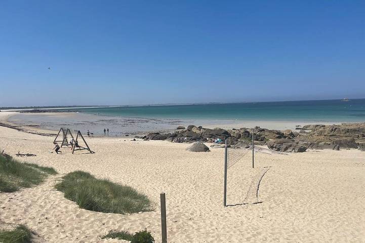 Location de vacances pour 8 personnes, avec terrasse et jardin dans Plage Pors-Meur