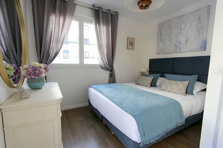 Location de vacances pour 12 personnes, avec terrasse à Chessy - 2