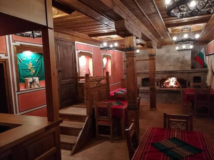 Maison d’hôte pour 3 personnes, avec vue ainsi que jardin et sauna à Koprivchtitsa