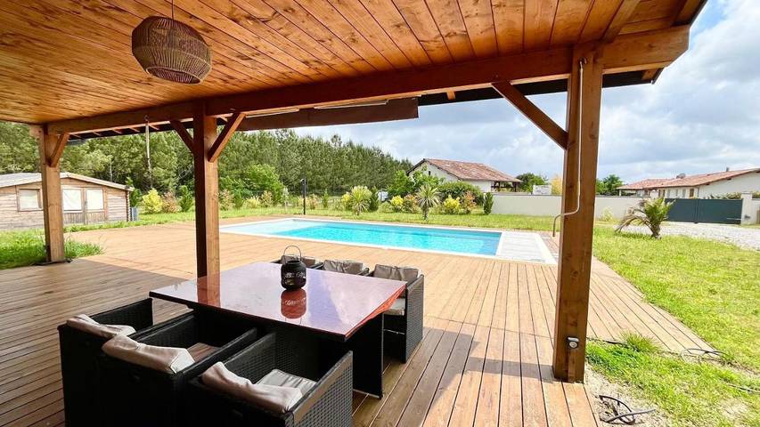 Location de vacances pour 6 personnes, avec piscine et jardin à Escource - 4