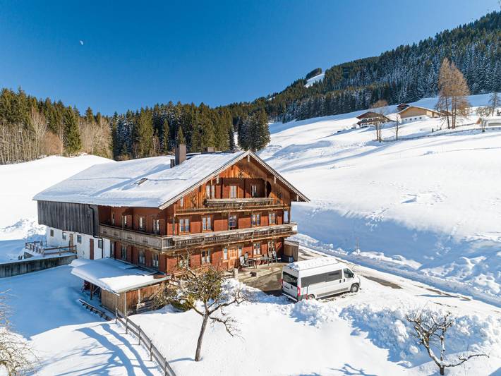 Ferienhaus für 20 Personen, mit Balkon und Terrasse in Brixen im Thale