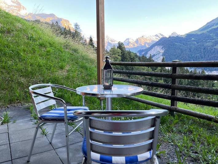 Chambre d’hôte pour 2 personnes, avec Terrasse à Lauterbrunnen