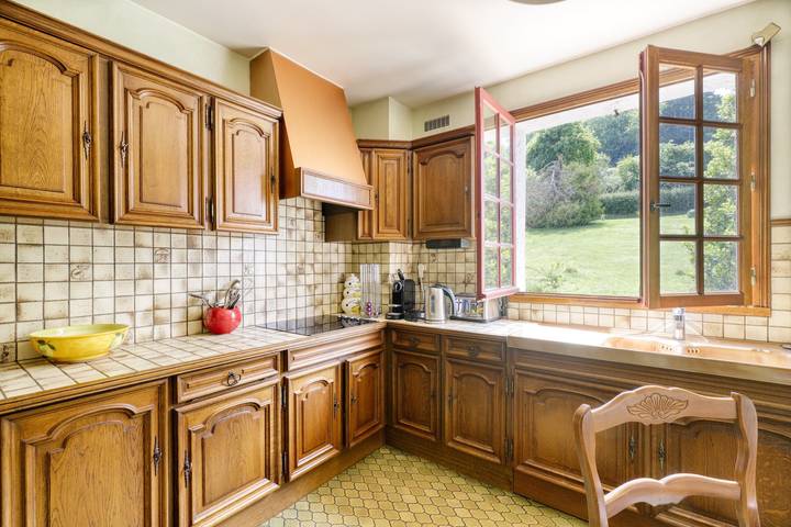 Location de vacances pour 8 personnes, avec balcon ainsi que jardin et jacuzzi à La Rivière-Saint-Sauveur - 3