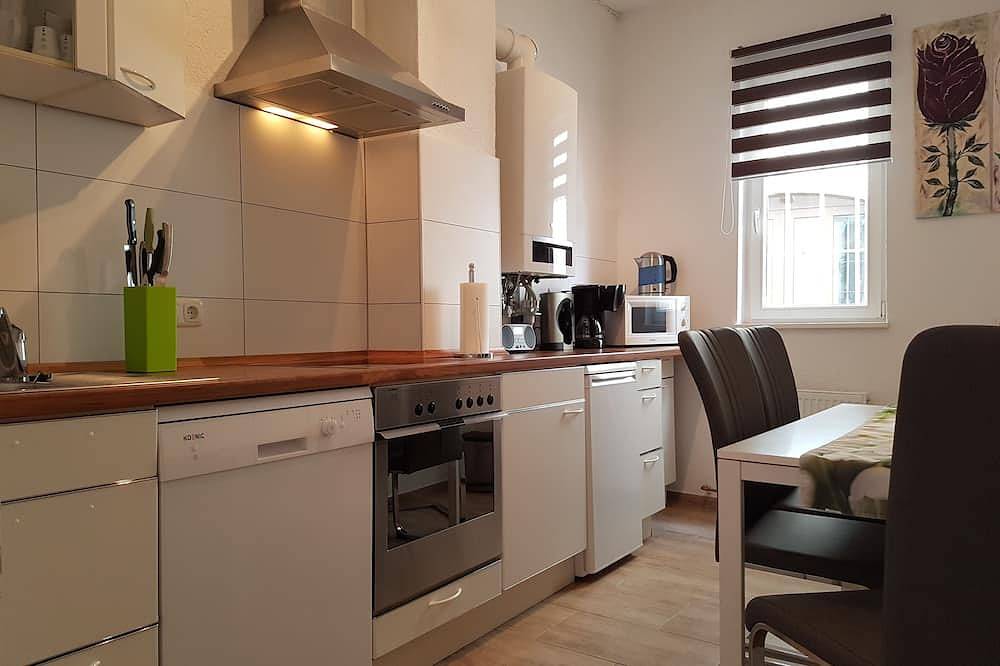 Ganze Wohnung, Gemütliche Ferienwohnung am schönen Hafen von Wiesbaden-Schierstein in Wiesbaden, Rheingau