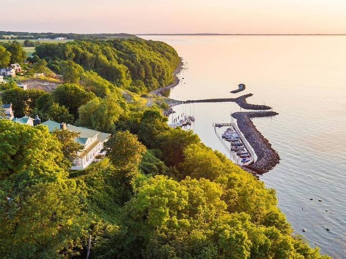 Hotel für 3 Personen, mit Terrasse und Garten sowie Ausblick und Seeblick in Lohme