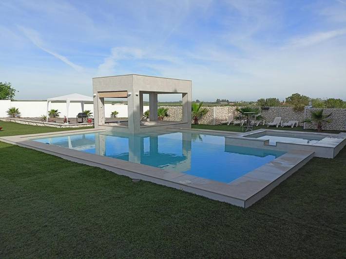 Casa rural para 12 personas, con Terraza además de Jardín y Piscina en La Campana - 4