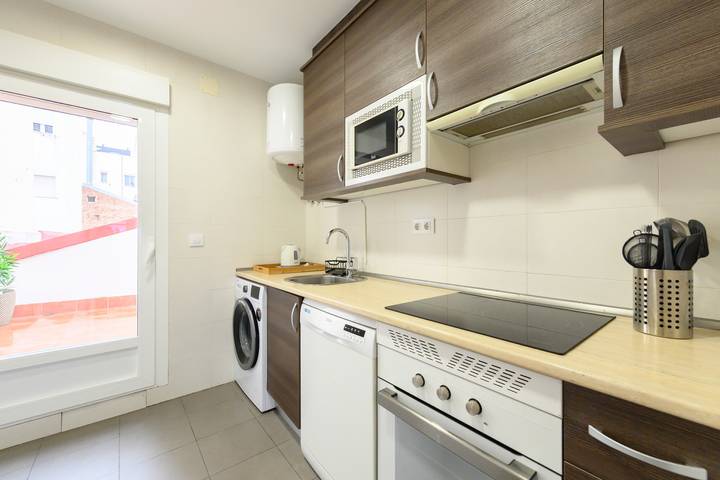Apartamento entero, M (Mal71A) Moderno piso de 2 dormitorios con terra in Madrid, Área Metropolitana de Madrid