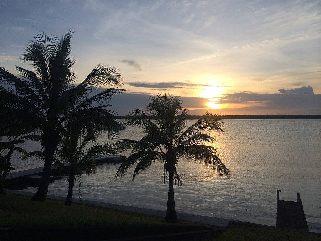 Tolles Haus Mit Pool, Klimaanlage Und Garage Für 08 Autos in Cananéia, Litoral Sul de São Paulo