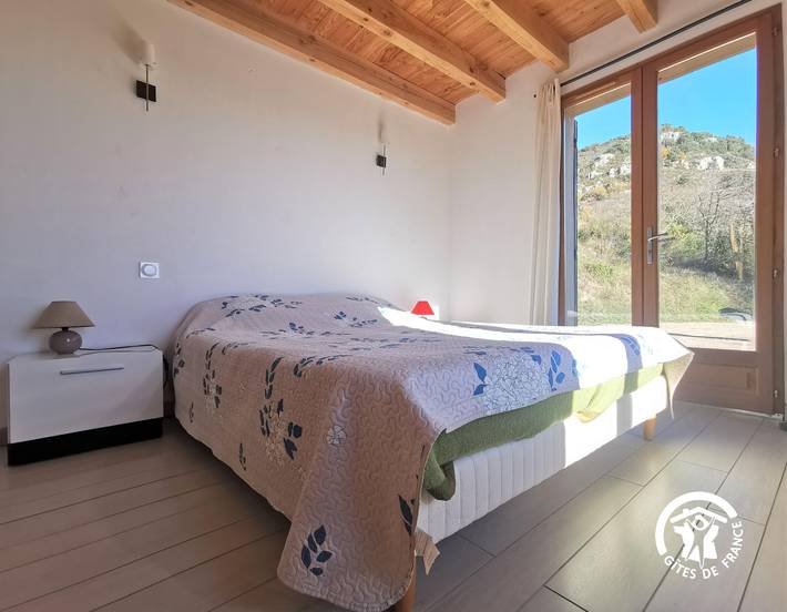 Gîte pour 4 personnes, avec terrasse à Dio-et-Valquières - 2