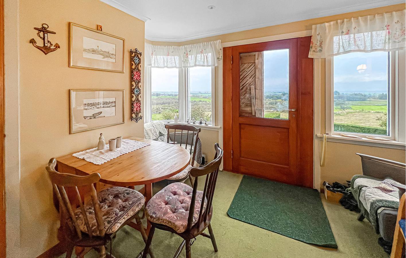 Ferienhaus für 8 Personen mit Terrasse in Farsund