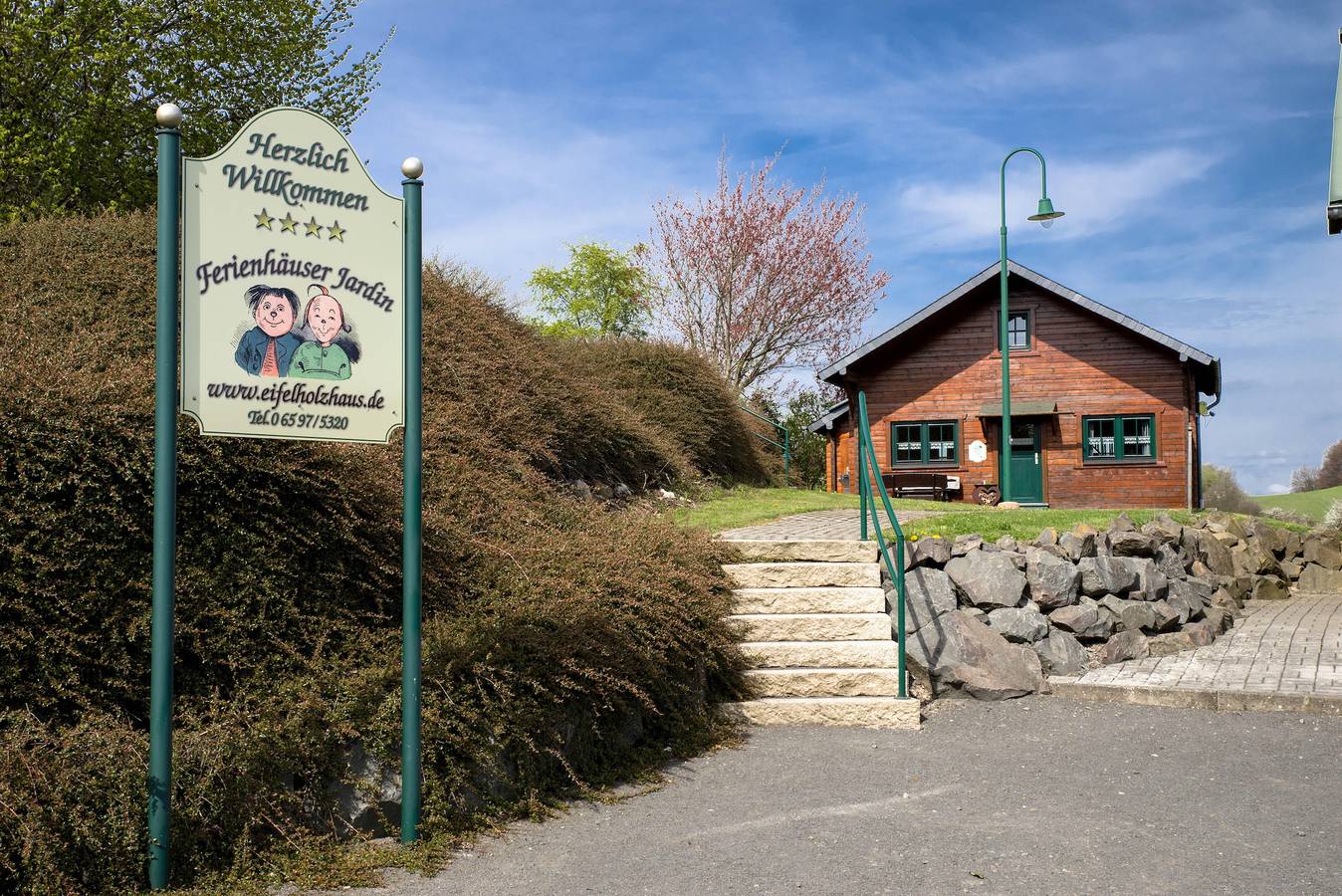 Eifelholzhaus Moritz mit Aussensauna - dein Wohlfühlort in der Eifel in Esch, Vulkaneifel