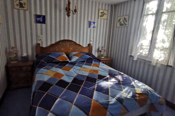 Maison d’hôte pour 10 personnes, avec jardin à Courtonne-la-Meurdrac