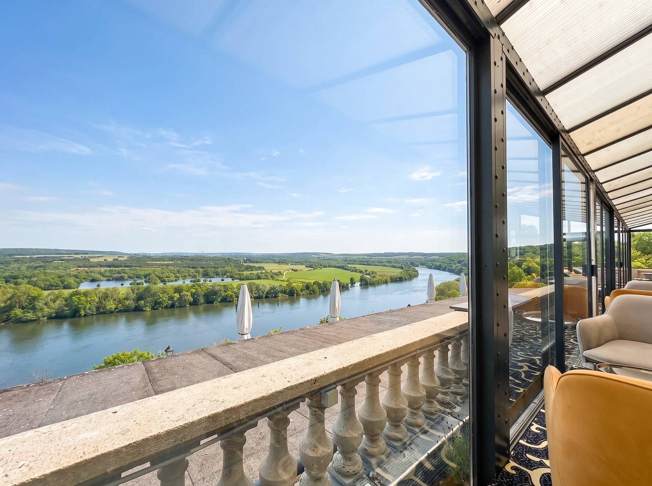 Appartement entier, Appartement avec balcon à Freneuse - 54 m² in Freneuse, Yvelines