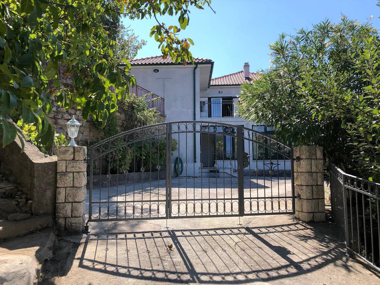 Ganze Ferienwohnung, Fewo "Villa Kate" mit Aussicht auf das Wasser in Supetarska Draga, Rab